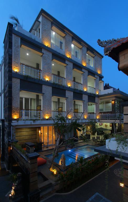होटल Lotus Tirta Seminyak (Bali)